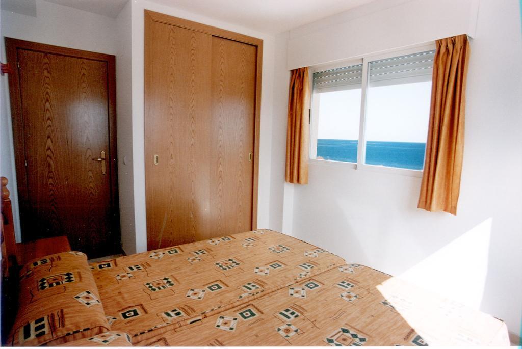 Apartamentos Turisticos Biarritz - Bloque I Гандия Екстериор снимка