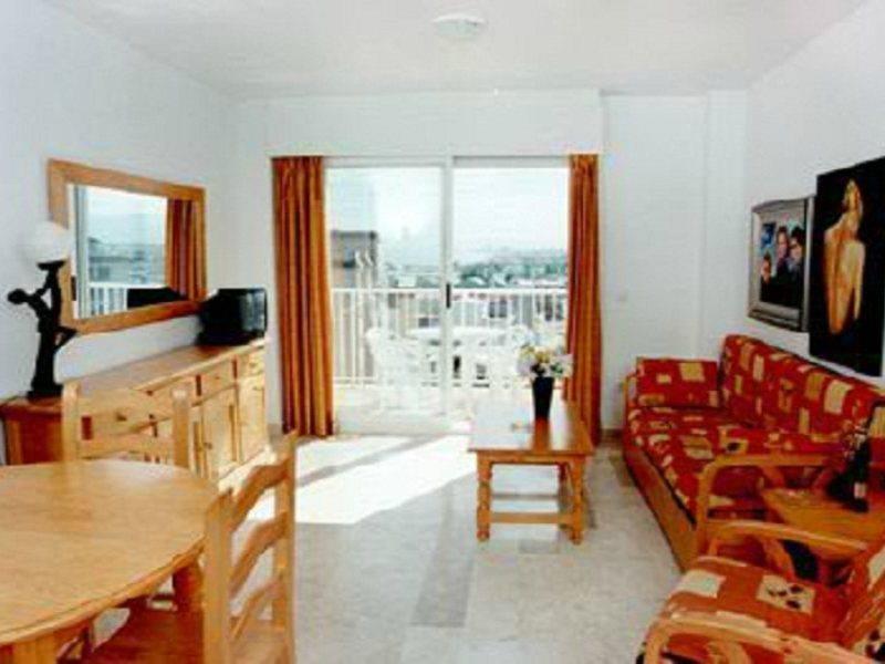 Apartamentos Turisticos Biarritz - Bloque I Гандия Екстериор снимка