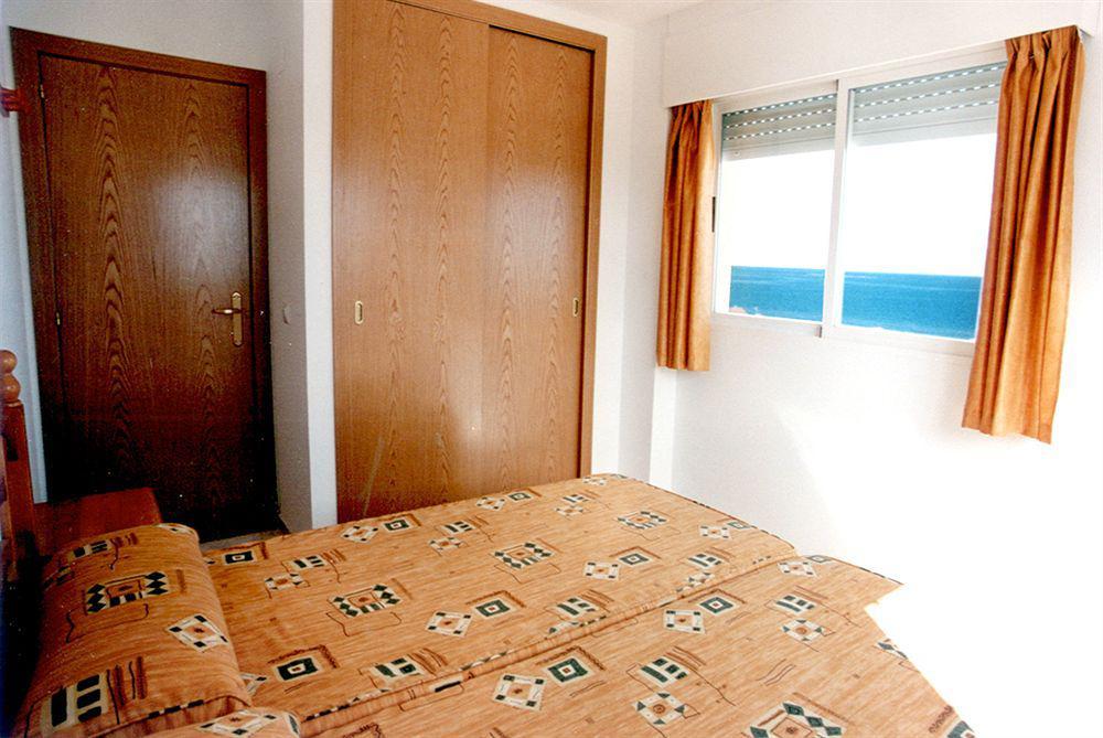 Apartamentos Turisticos Biarritz - Bloque I Гандия Екстериор снимка