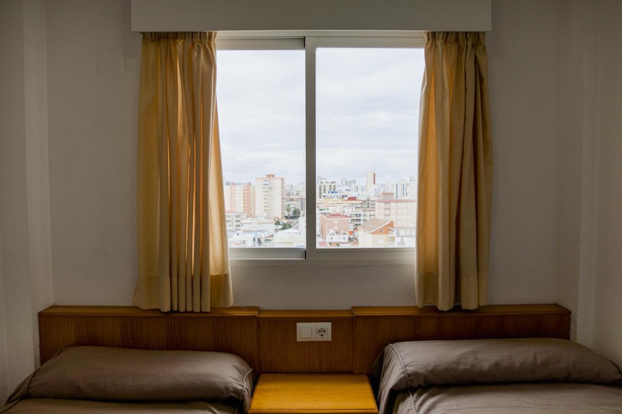 Apartamentos Turisticos Biarritz - Bloque I Гандия Екстериор снимка