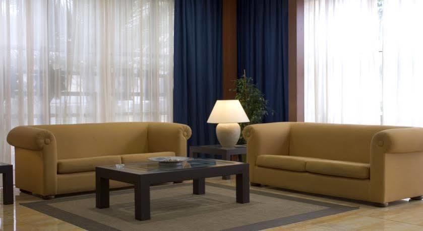 Apartamentos Turisticos Biarritz - Bloque I Гандия Екстериор снимка