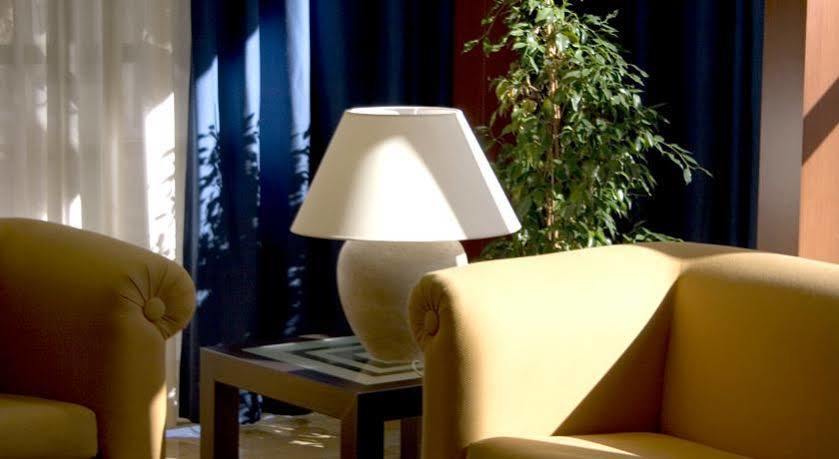 Apartamentos Turisticos Biarritz - Bloque I Гандия Екстериор снимка