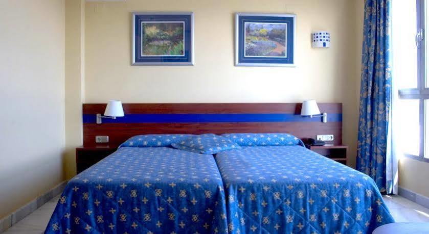 Apartamentos Turisticos Biarritz - Bloque I Гандия Екстериор снимка