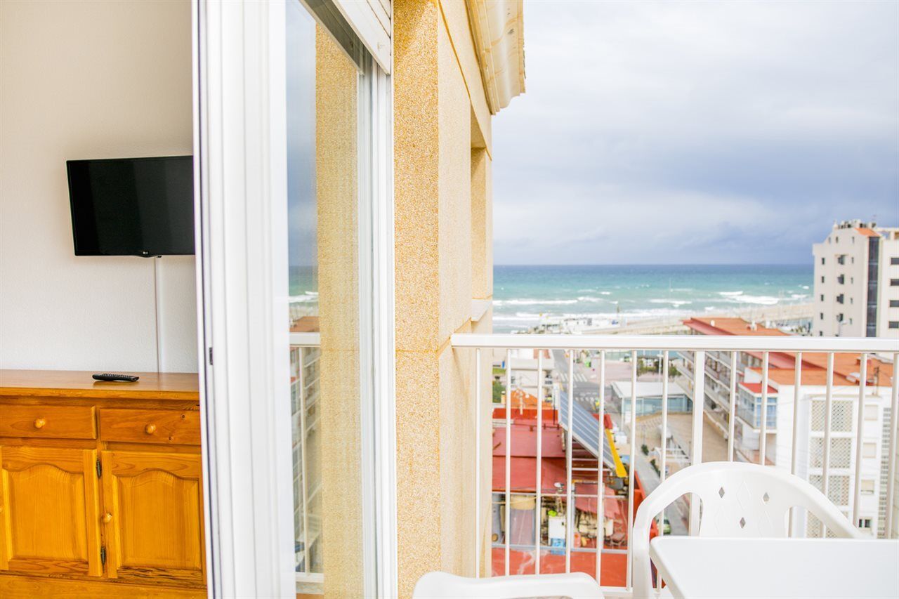 Apartamentos Turisticos Biarritz - Bloque I Гандия Екстериор снимка