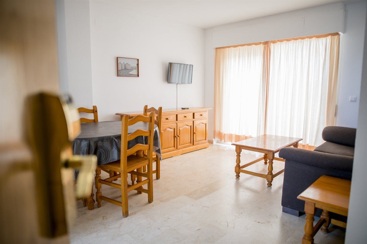Apartamentos Turisticos Biarritz - Bloque I Гандия Екстериор снимка